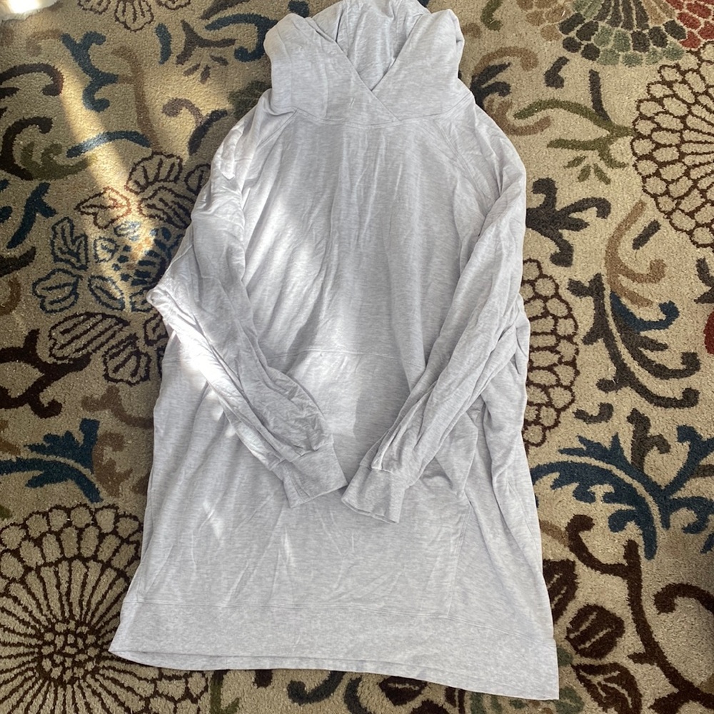 Lululemon.  Size L/XL
